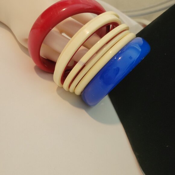 Seven Day Bangle Semanario Patriotic Bracelets Hard Plastic Back to the 1950s - Picture 6 of 10